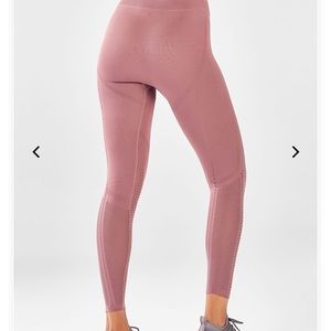Fabletics Sculptknit High-Wasted 7/8 Legging